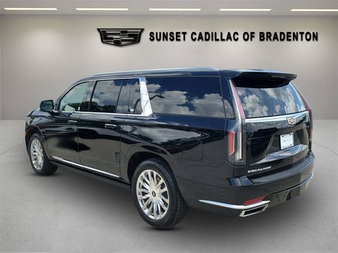 Certified 2024 Cadillac Escalade ESV Premium Luxury Platinum AWD/4WD image 6