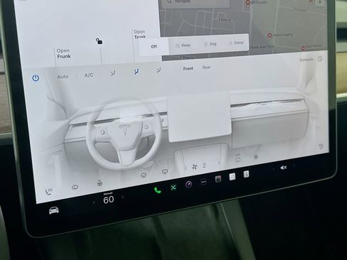 Used 2024 Tesla Model Y Long Range AWD/4WD image 16