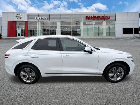 Used 2023 Genesis GV70 2.5T AWD/4WD image 8