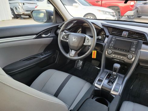 Used 2019 Honda Civic LX image 24