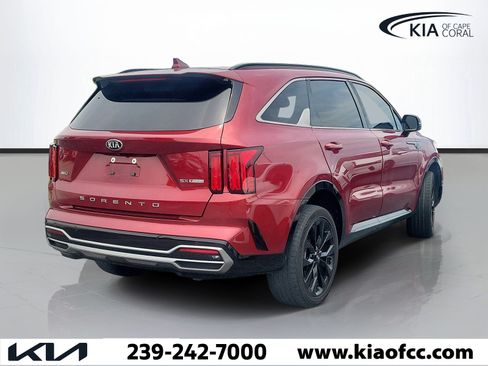 Used 2021 Kia Sorento SX AWD/4WD image 3