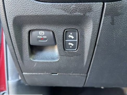 Used 2021 RAM 1500 Laramie image 46