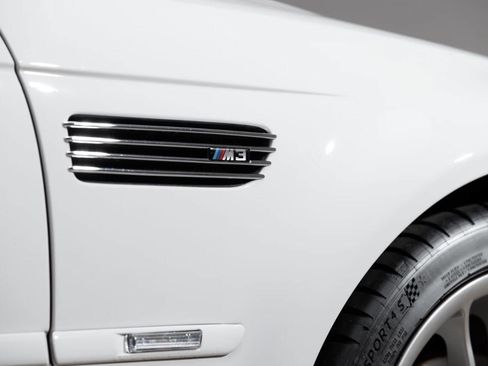 Used 2005 BMW M3 Coupe image 14