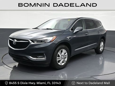 Used 2020 Buick Enclave Essence image 1