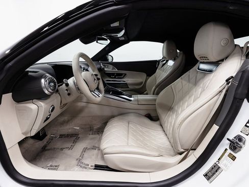 Used 2023 Mercedes-Benz SL 63 AMG 4MATIC image 9