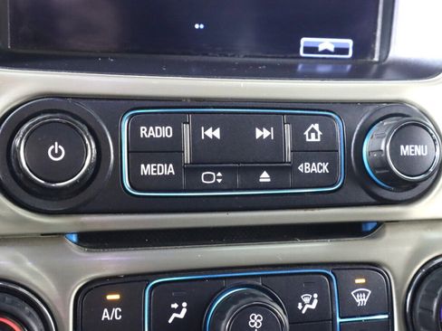 Used 2018 GMC Yukon XL Denali image 24