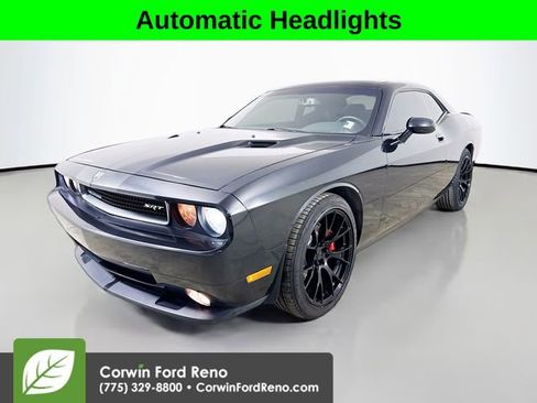 Used 2009 Dodge Challenger SRT8 image 3