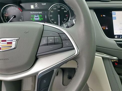 Used 2023 Cadillac XT5 Premium Luxury image 19