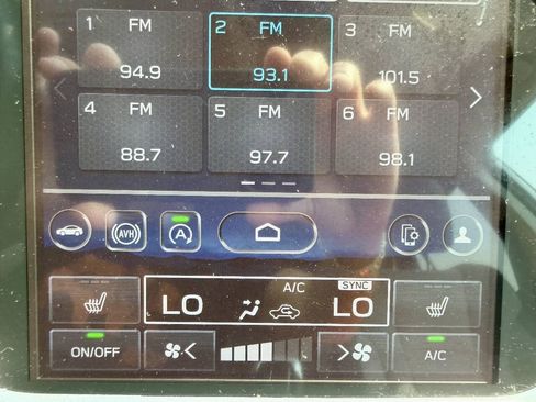 Used 2025 Subaru Outback Premium AWD/4WD image 42