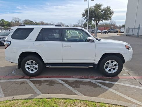 Used 2019 Toyota 4Runner SR5 Premium image 7