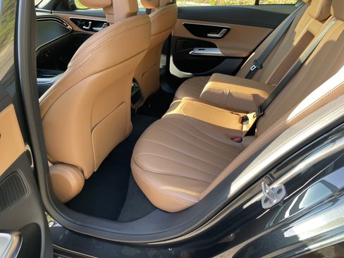 New 2026 Mercedes-Benz E 350 4MATIC Sedan image 36