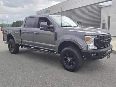 Certified 2022 Ford F250 Lariat w/ Tremor Off-Road Package AWD/4WD image 3