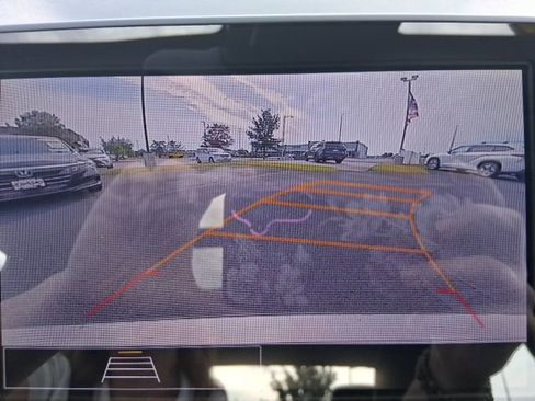 Used 2024 Chevrolet Malibu LT image 28