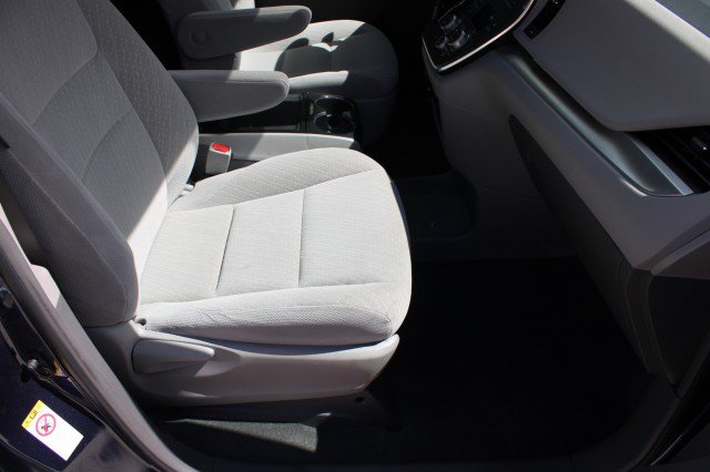 Used 2018 Toyota Sienna LE FWD image 16