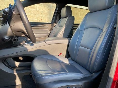 Used 2024 Buick Enclave Premium image 14