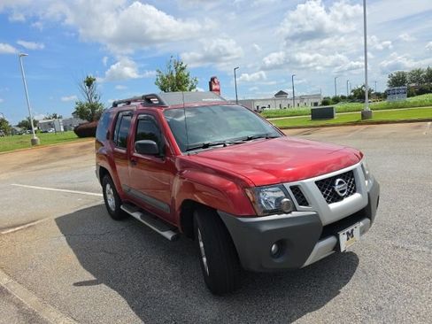 Used 2013 Nissan Xterra S w/ Value Package RWD image 3