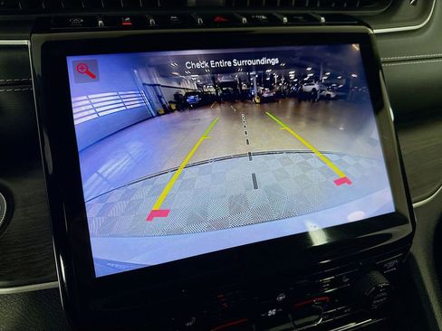 Used 2021 Jeep Grand Cherokee L Limited RWD image 14