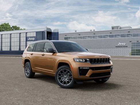 New 2026 Jeep Grand Cherokee L Summit w/ Obsidian Package AWD/4WD image 5