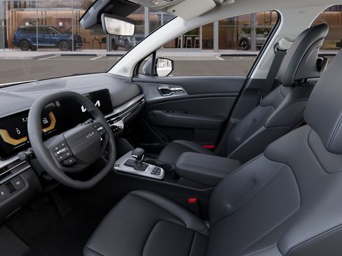 New 2026 Kia Sportage EX FWD image 17
