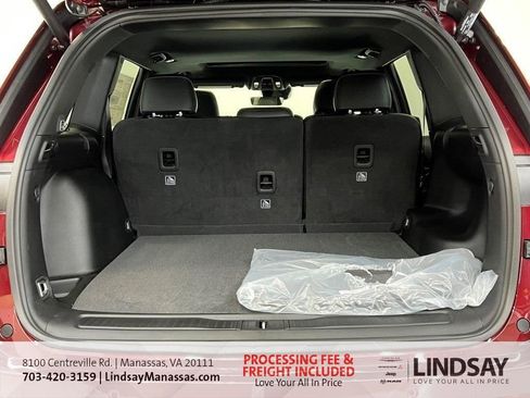 New 2025 Jeep Grand Cherokee Altitude image 8