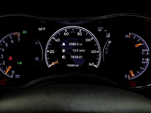 Used 2021 Jeep Grand Cherokee Laredo image 32