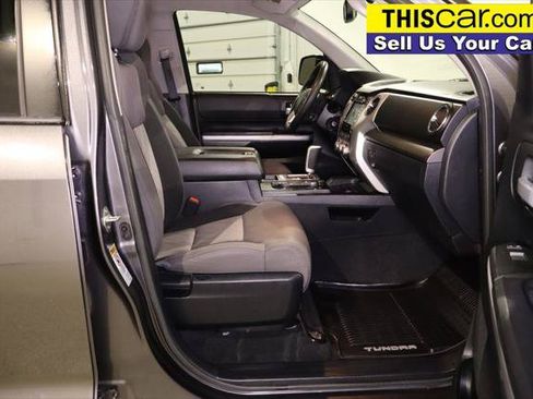 Used 2017 Toyota Tundra SR5 w/ SR5 Upgrade Package RWD image 30