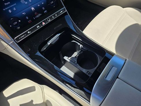 Used 2024 Mercedes-Benz C 300 Sedan image 31