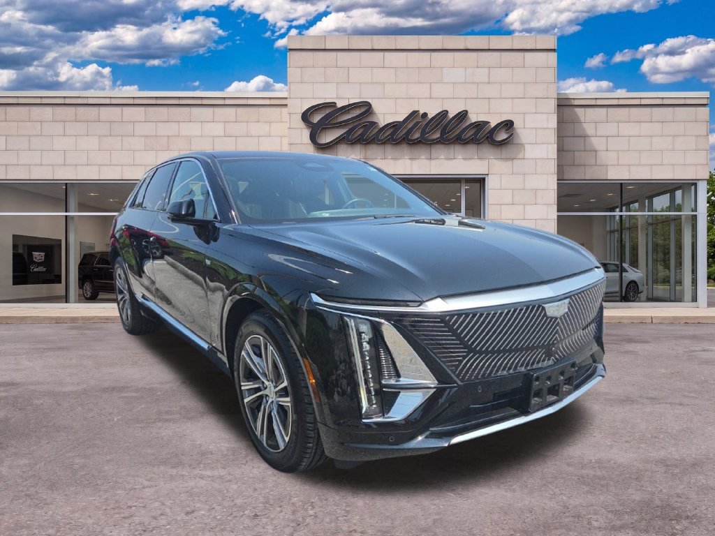Used 2024 Cadillac Lyriq Luxury AWD/4WD image 1