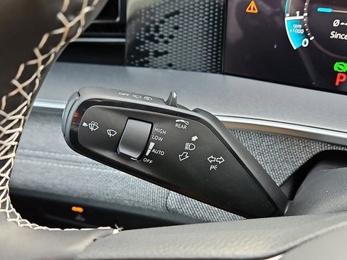 New 2026 Volkswagen Tiguan S image 21