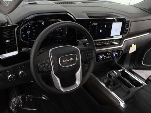 New 2026 GMC Sierra 1500 SLT image 9