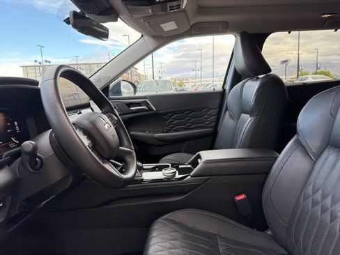 Used 2025 Mitsubishi Outlander SEL AWD/4WD image 22