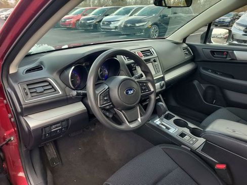 Used 2019 Subaru Outback 2.5i image 18