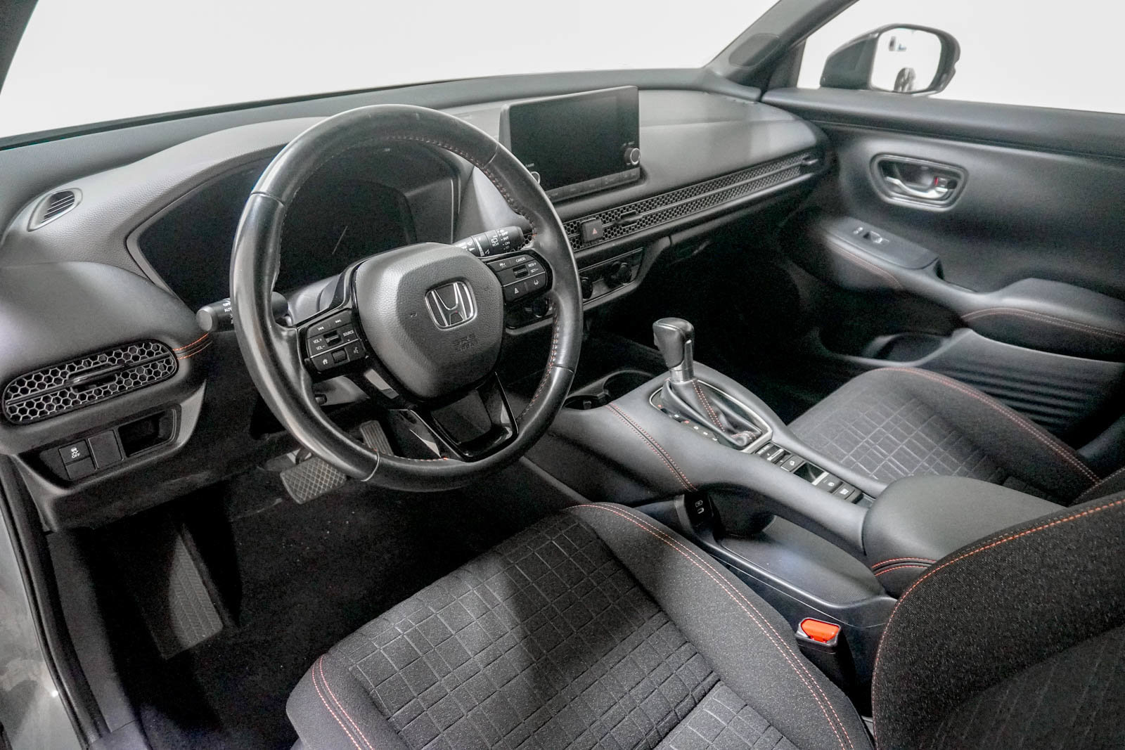 Used 2024 Honda HR-V Sport image 20