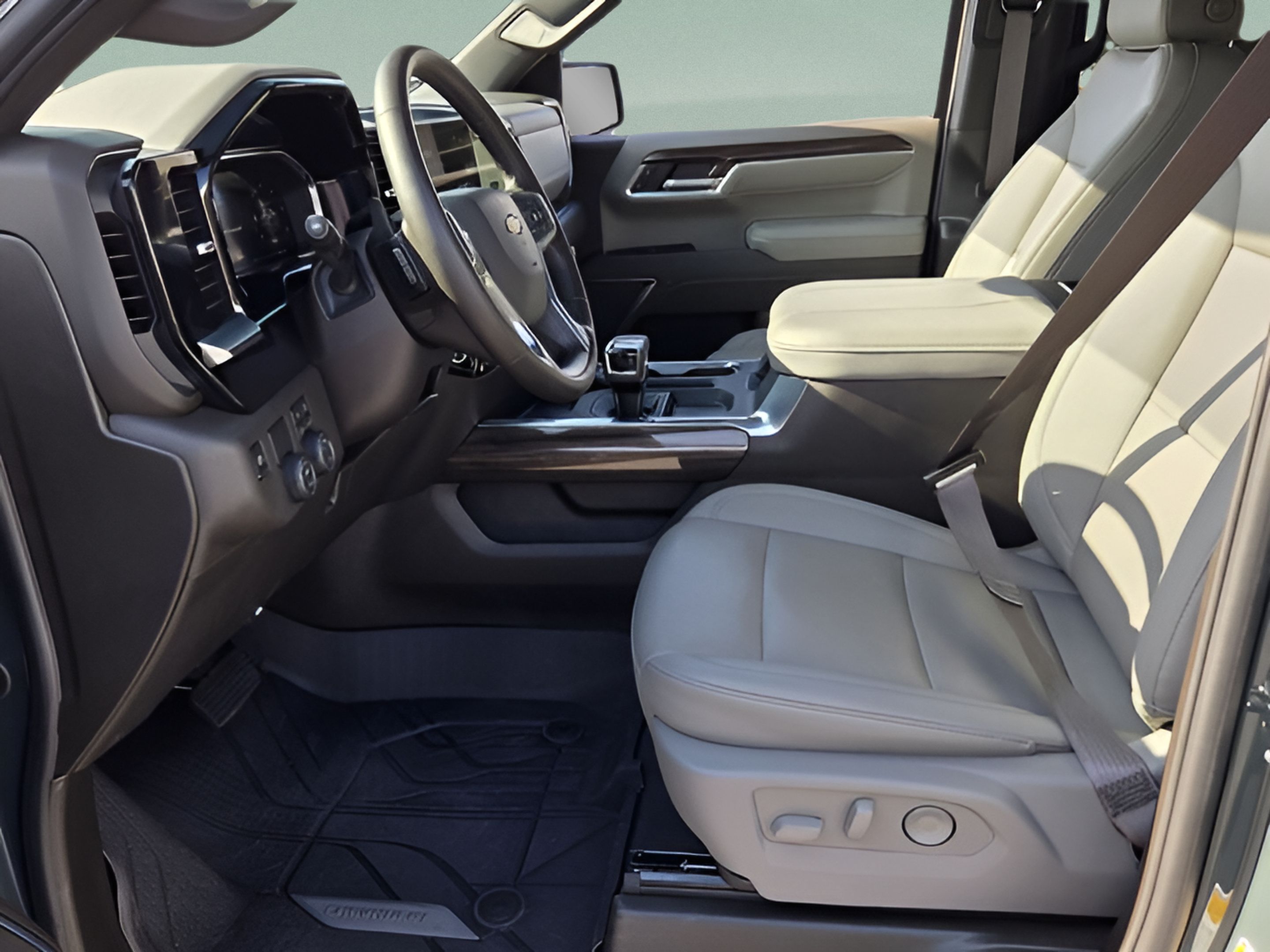 Used 2026 Chevrolet Silverado 1500 LT w/ Texas Edition Plus RWD image 11