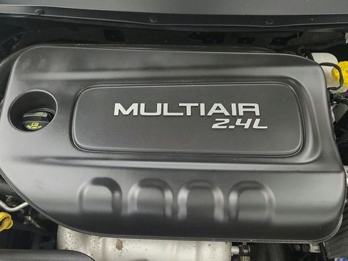 Used 2018 Jeep Cherokee Limited w/ High Altitude Package image 38