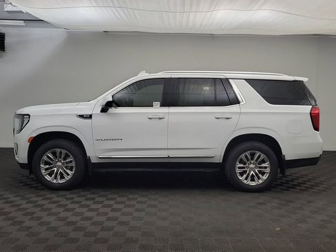 Used 2021 GMC Yukon SLT image 2