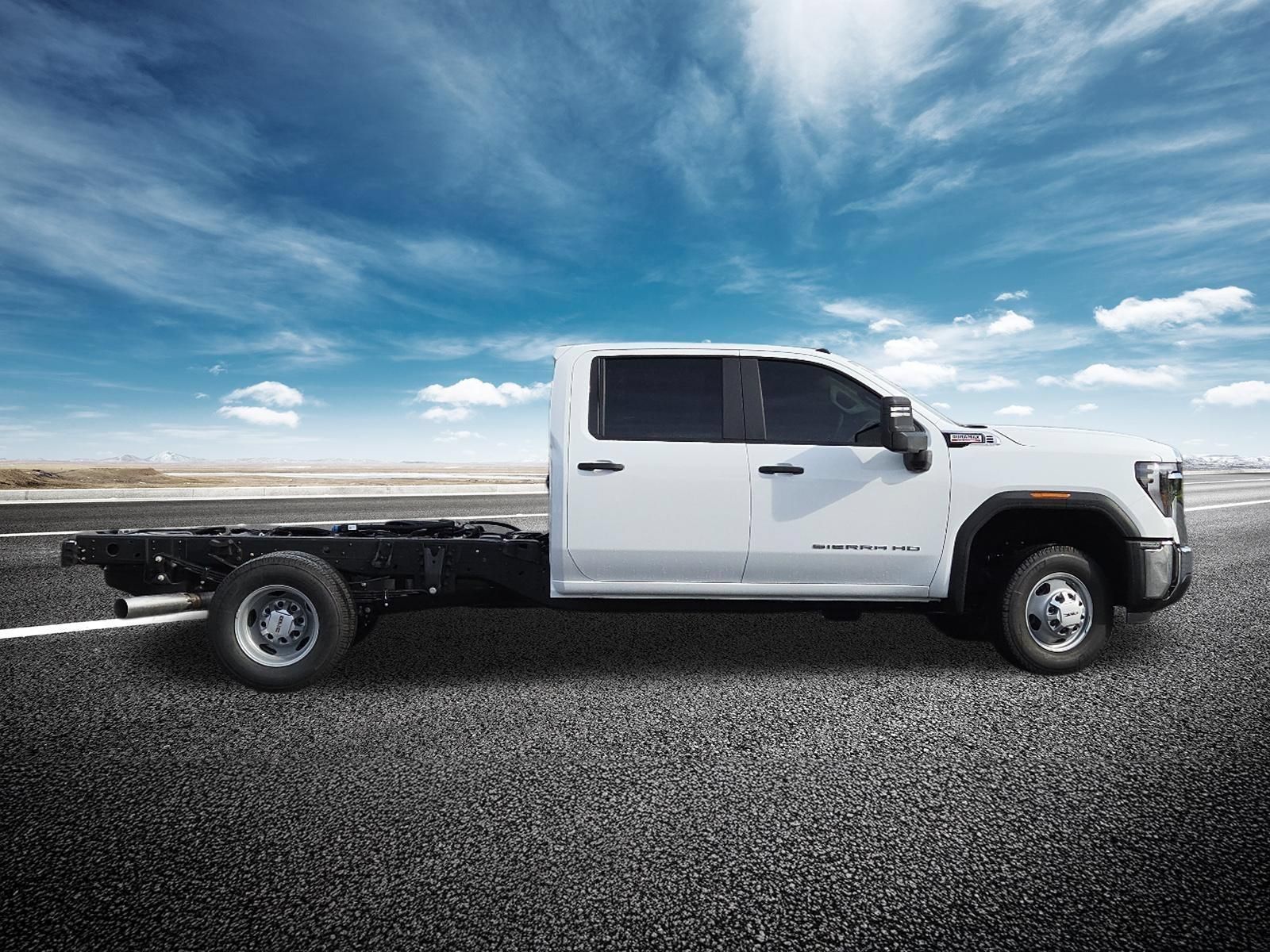 New 2026 GMC Sierra 3500 Pro w/ Convenience Package AWD/4WD image 17