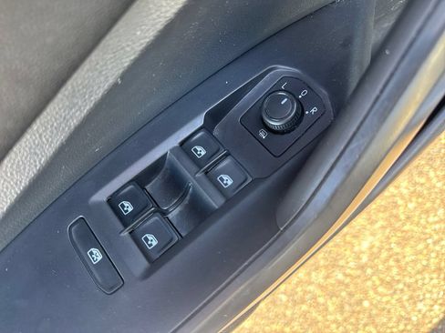 Used 2019 Volkswagen Jetta S w/ Driver Assistance Package FWD image 11