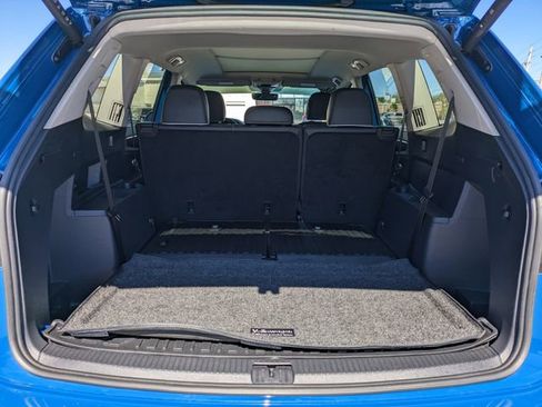 Used 2025 Volkswagen Atlas SEL Premium R-Line image 13