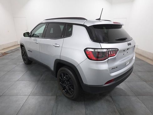 New 2026 Jeep Compass Latitude image 3