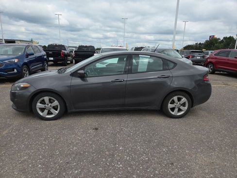 Used 2016 Dodge Dart SXT FWD image 2