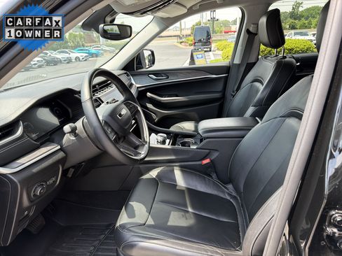 Used 2022 Jeep Grand Cherokee L Limited RWD image 39
