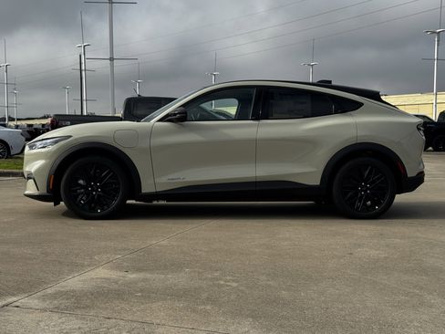 New 2026 Ford Mustang Mach-E Select w/ Comfort Package image 7