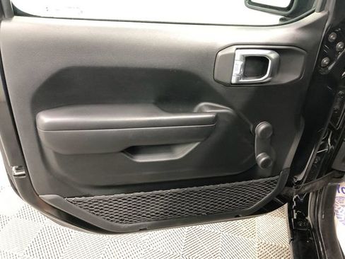 Used 2021 Jeep Wrangler Unlimited Sport AWD/4WD image 13