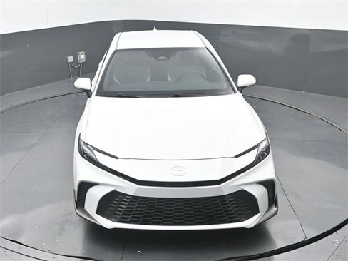New 2026 Toyota Camry SE image 28
