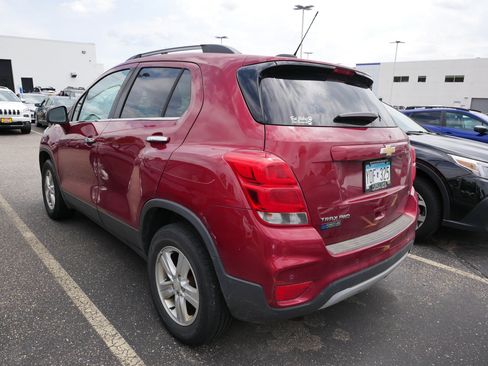 Used 2019 Chevrolet Trax LT w/ Driver Confidence Package AWD/4WD image 4