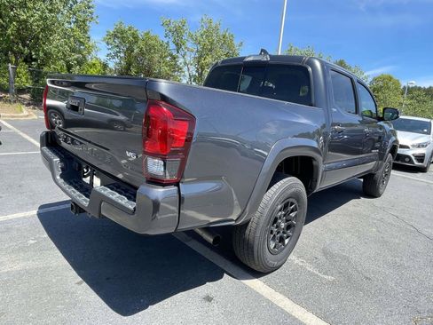 Used 2022 Toyota Tacoma SR5 RWD image 20