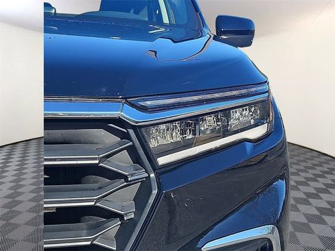 Used 2023 Honda Pilot EX-L image 8