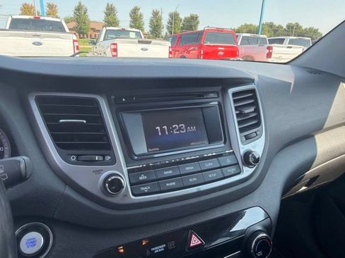 Used 2017 Hyundai Tucson Sport FWD image 29