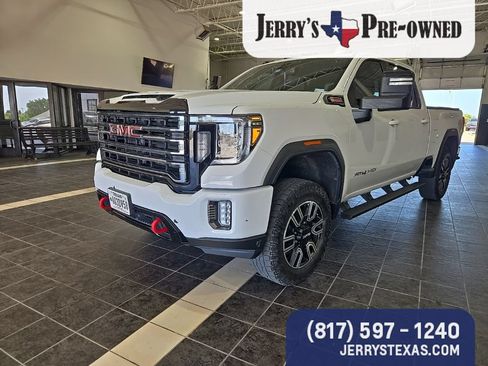 Used 2022 GMC Sierra 2500 AT4 AWD/4WD image 2